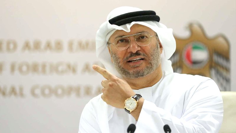 تاکید انور قرقاش بر مقابله با شایعات و ایستادگی ملی در آستانه عبور از بحران