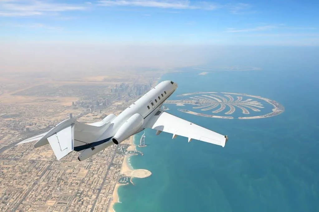 Business-jet-airplane-dubai-1024x683