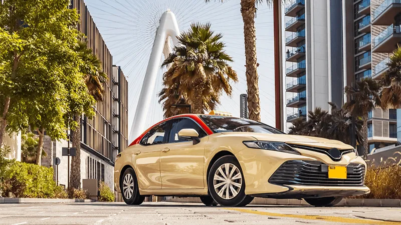 Dubai_Taxi_Red_Roof_3dfa19a441