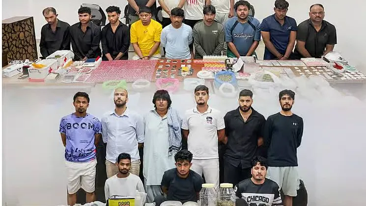سازمان مبارزه با مواد مخدر امارات: طرح توزیع مواد مخدر خنثی و هویت ۲۴ فرد دخیل در شبکه فاش شد