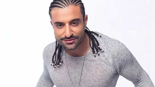 کریس فید پس از ۱۹ سال زندگی در امارات، تصمیم گرفت در دبی بماند و پیشنهاد شغلی رویایی در سیدنی را رد کند