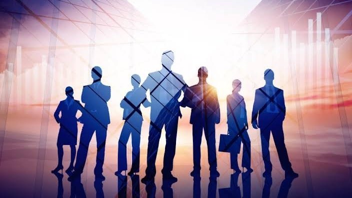 بازار کار امارات: استخدام برای مشاغل با حقوق‌های زیر ۱۰ هزار درهم ۲۶ درصد کاهش یافت