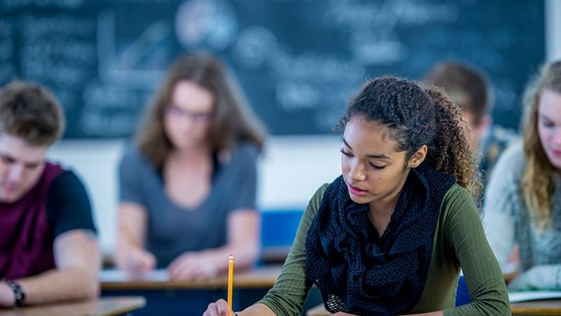 UAE announces new school rules, giving parents two weeks to make a key decision!