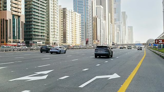 دبی پل جدیدی را برای اتصال خیابان شیخ راشد به خیابان دوم دسامبر افتتاح کرد