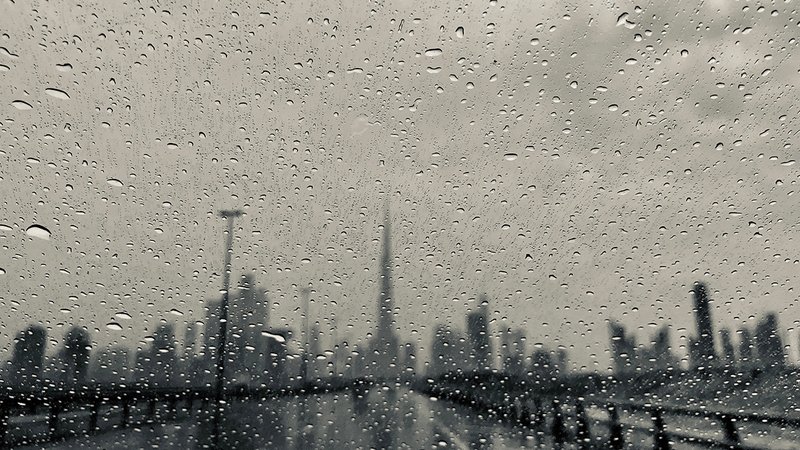 آماده‌باش دبی برای بارش‌های احتمالی؛ بسیج ۶۷۵ نیرو و ۱۱۰۰ دستگاه تجهیزات و ماشین‌آلات