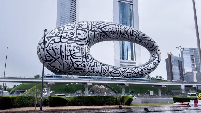 آب‌وهوای امارات؛ احتمال بارش باران و افزایش دما تا ۳۵ درجه در ابوظبی و شارجه
