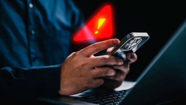 افزایش ۳۵ درصدی حملات فیشینگ و سرقت‌ اطلاعات در امارات: قبل از کلیک کردن مکث کنید!