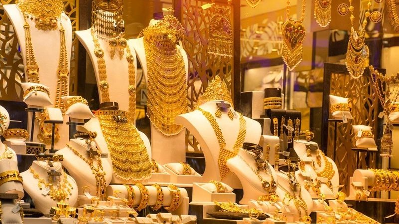 افزایش دوباره تقاضا برای طلا و جواهرات ۲۲ و ۲۴ عیار در امارات با افت قیمتیِ بیش از ۱۰۰ درهم