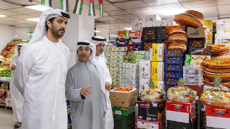 بازدید وزیر اقتصاد امارات از بازار العین | تأکید بر فراوانی کالا و ثبات قیمت‌ها