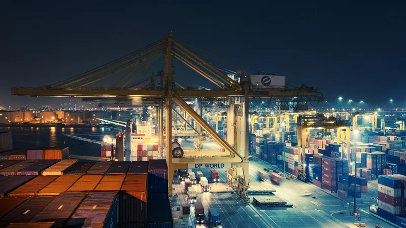 Night-view-of-container-yard-at-Jebel-Ali-terminal