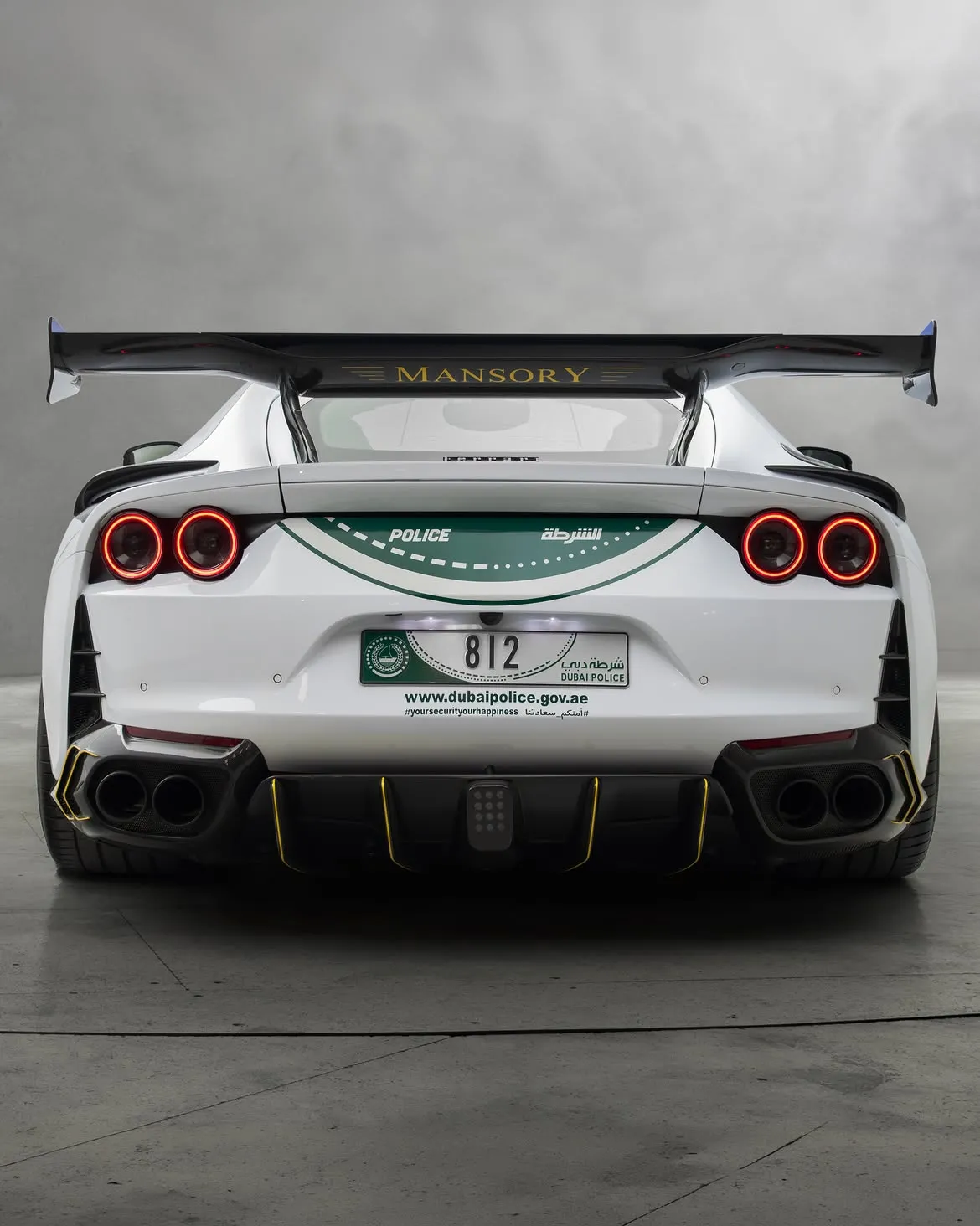 The_fifth_signature_vehicle_based_on_a_stunning_Ferrari_812_becomes (3)