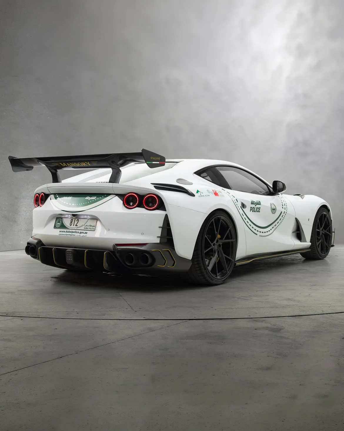 The_fifth_signature_vehicle_based_on_a_stunning_Ferrari_812_becomes (2)