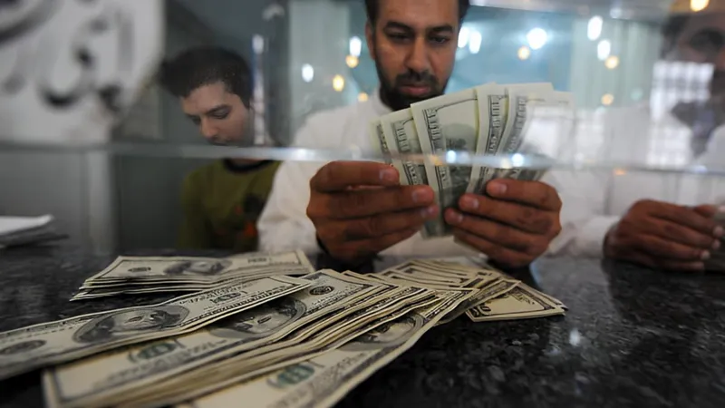 دلار آمریکا در بازار تهران به ۲۷۴ هزار تومان رسید؛ درهم امارات ۷۵۲۰۰ تومان
