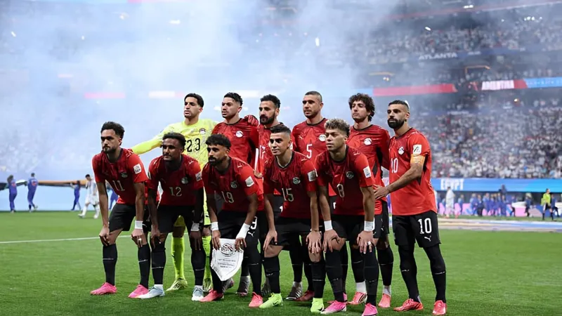 شیخ محمد خطاب به بازیکنان مصر: در نگاه عرب‌ها قهرمان می‌مانید