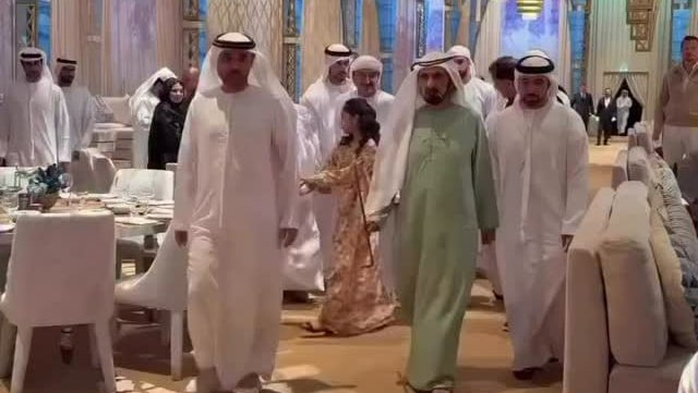 حضور حاکم دبی برای صرف افطار در مدینة جمیرا