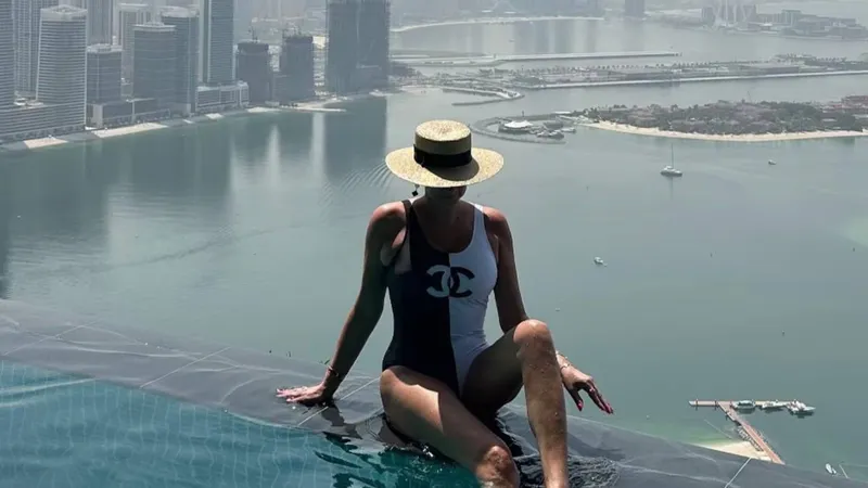 عیدی ویژه «آئورا اسکای‌پول»: توزیع ۱۰۰۰ بلیت رایگان و تخفیف ۵۰ درصدی برای ساکنان امارات
