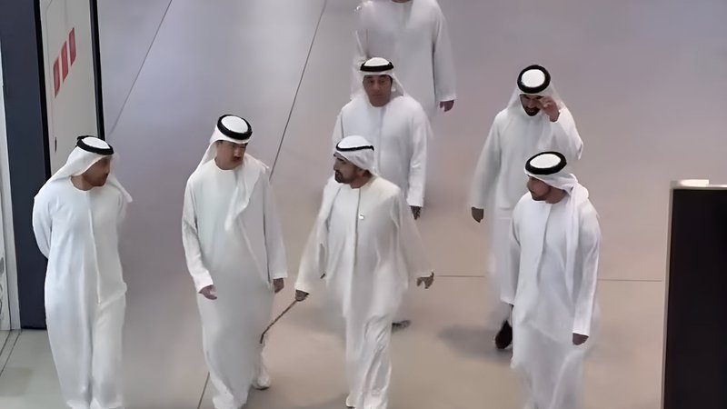 شیخ محمد در دبی هیلز مال