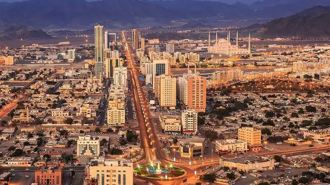 حمله پهپادی به ساختمان مخابراتی «du» در فجیره؛ یک نفر نیز در ابوظبی زخمی شد