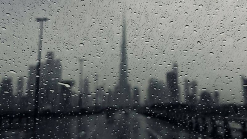 آب و هوای امارات: پیش‌بینی باران خفیف و وزش گردوغبار تا روز شنبه