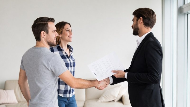 آیا مستأجران در دبی می‌توانند در آپارتمان اجاره‌ای تغییراتی ایجاد کنند؟