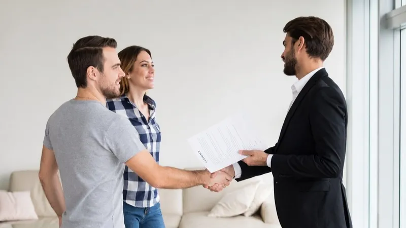 آیا مستأجران در دبی می‌توانند در آپارتمان اجاره‌ای تغییراتی ایجاد کنند؟