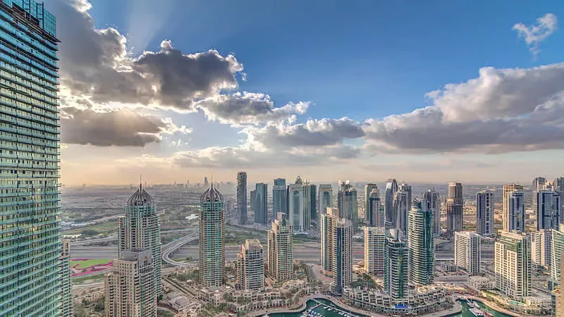 هوای امارات؛ تداوم آسمان صاف و افزایش دما تا ۴۶ درجه سانتی‌گراد