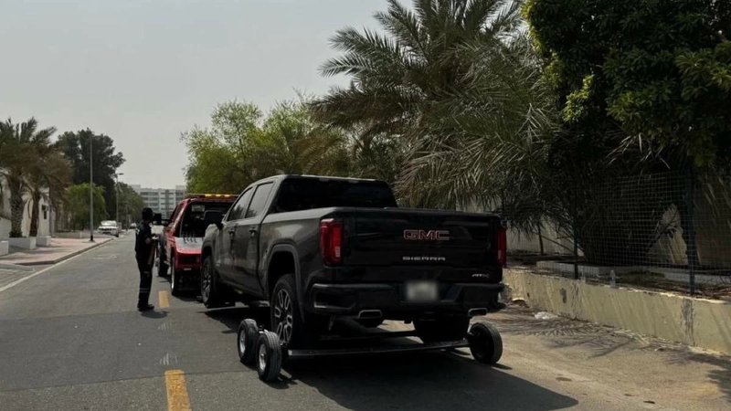 پلیس دبی ۴۹۷ خودرو را به دلیل جریمه‌های پرداخت‌نشده و انقضای ثبت خودرو توقیف کرد