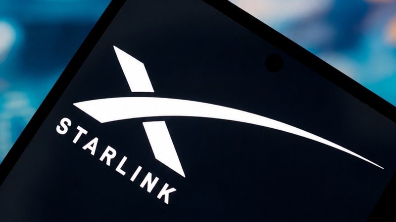 Starlink Enters UAE Internet Market: Price and Speed Compared with du and Etisalat