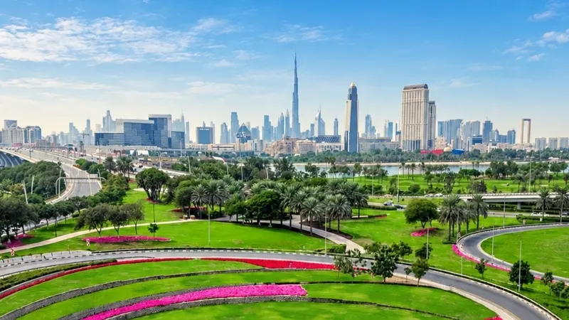 تور ۱۱ روزه برای سفر به سراسر امارات؛ قیمت از ۱۰ هزار درهم