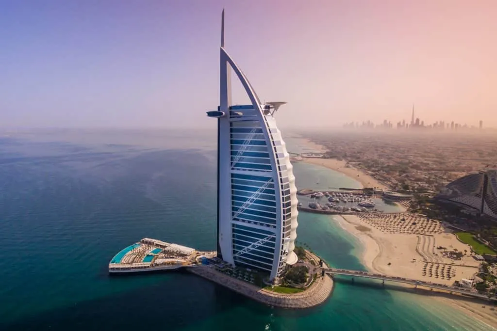 umKJ4zf7-Burj-Al-Arab_0-1024x683
